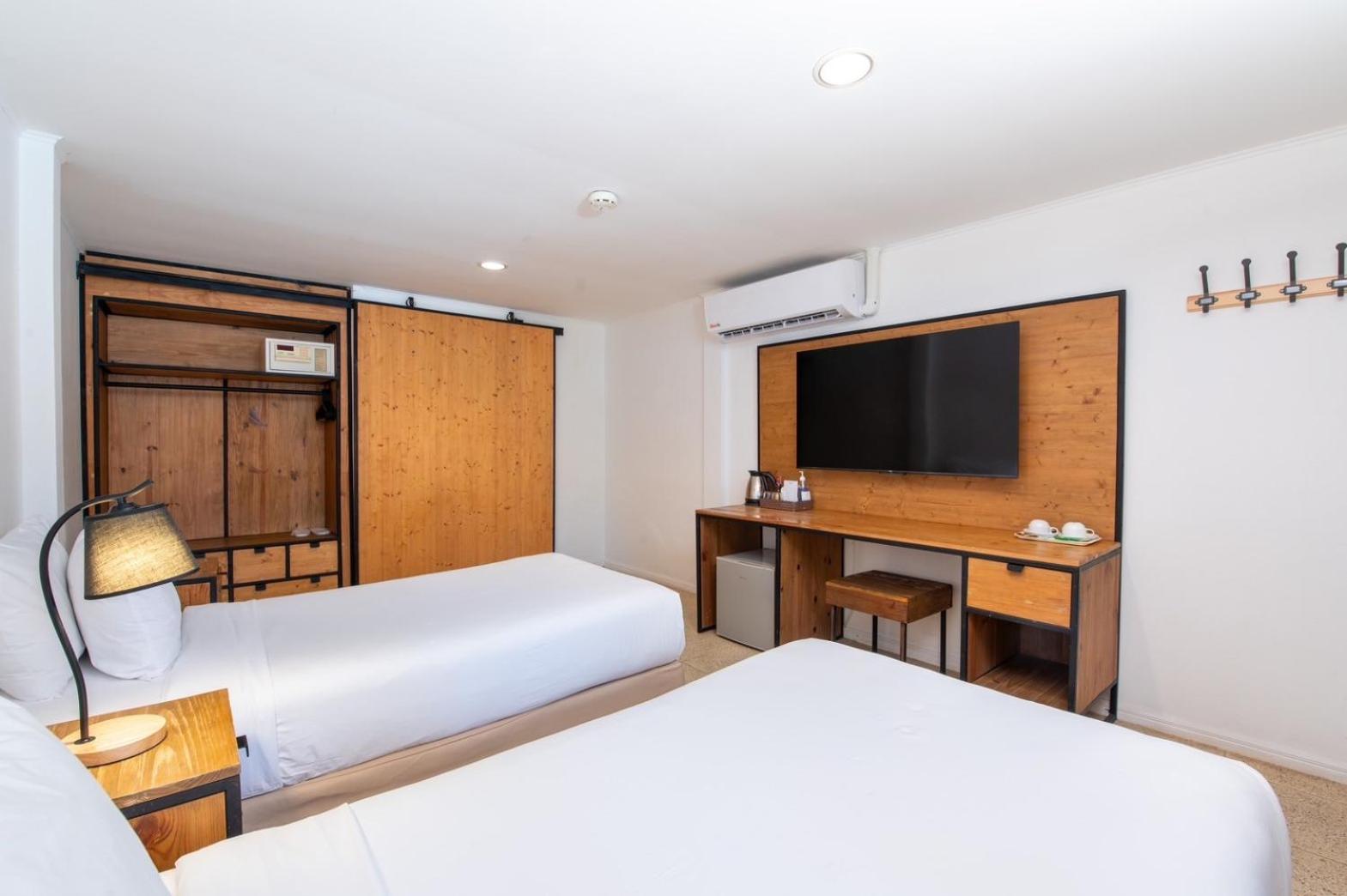 Dolphin Bay Beach Resort Sam Roi Yot Dış mekan fotoğraf